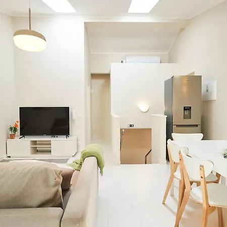 Timeless Loft At The Village