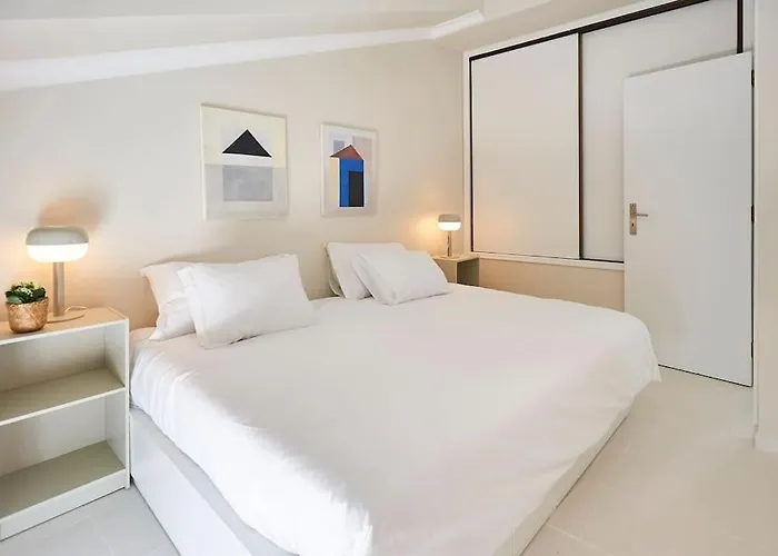 Timeless Loft At The Village