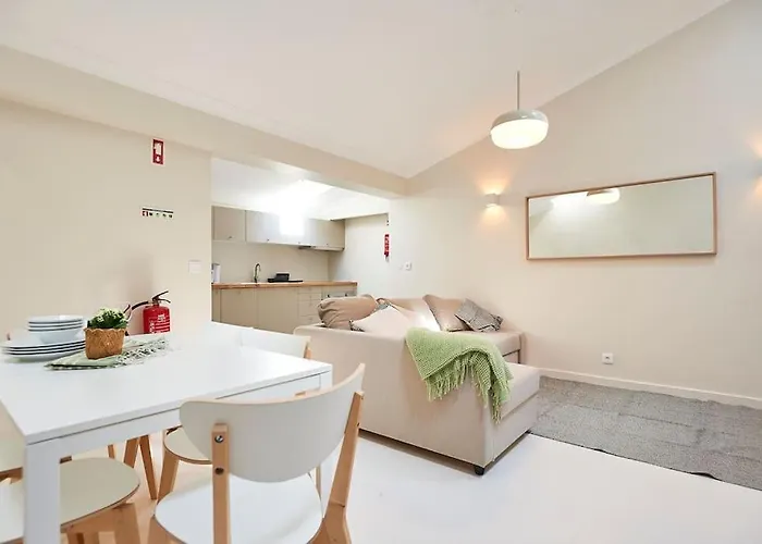 Timeless Loft At The Village *