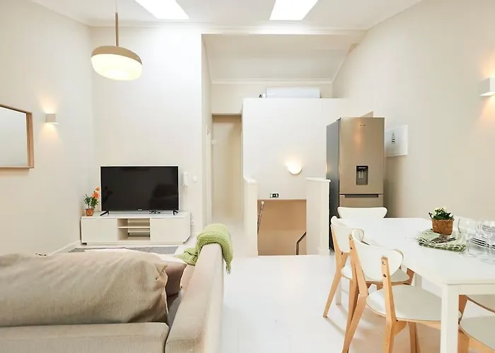 Timeless Loft At The Village